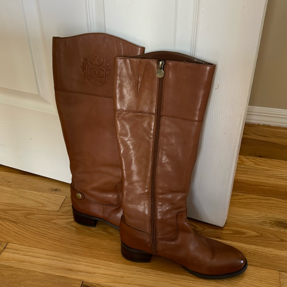 Leather boot